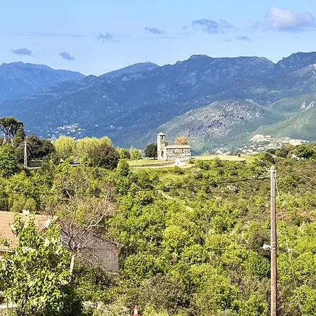 Maison Traditionnelle Avec Vues Sur St Michel *