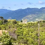 Maison Traditionnelle Avec Vues Sur St Michel *