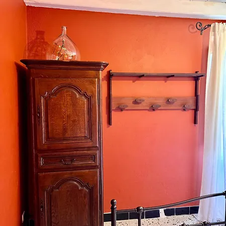 Maison Traditionnelle Avec Vues Sur St Michel